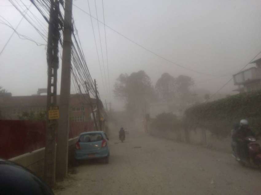 Dust storm hit the Kathmandu Valley at around 4 pm on 28 March 2016.