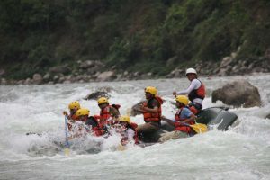 20160524044318_Rafting_at_Bhotekoshi
