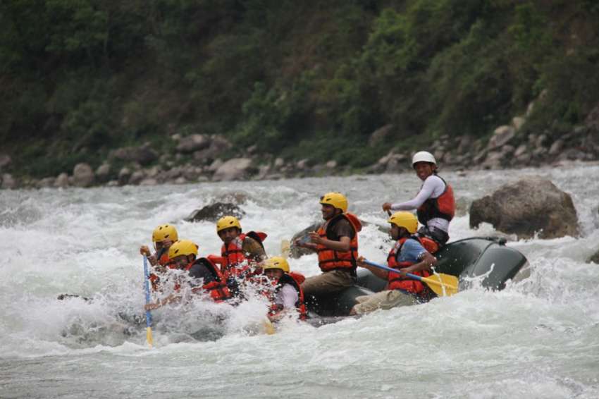 20160524044318_Rafting_at_Bhotekoshi