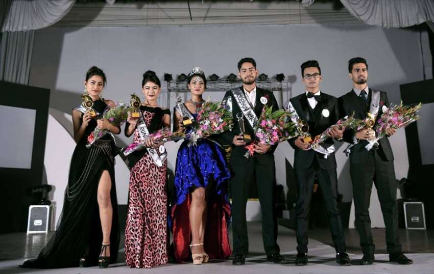 20160815021835_model_hunt_winners