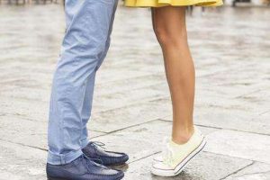 20170214022608_piernas-pareja