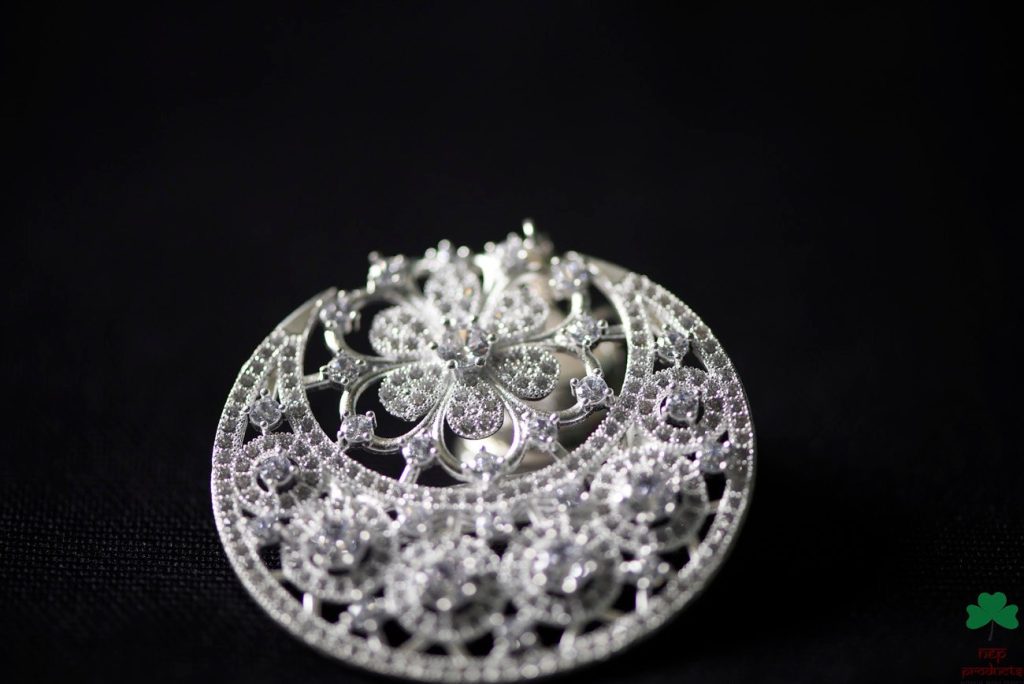 brooch