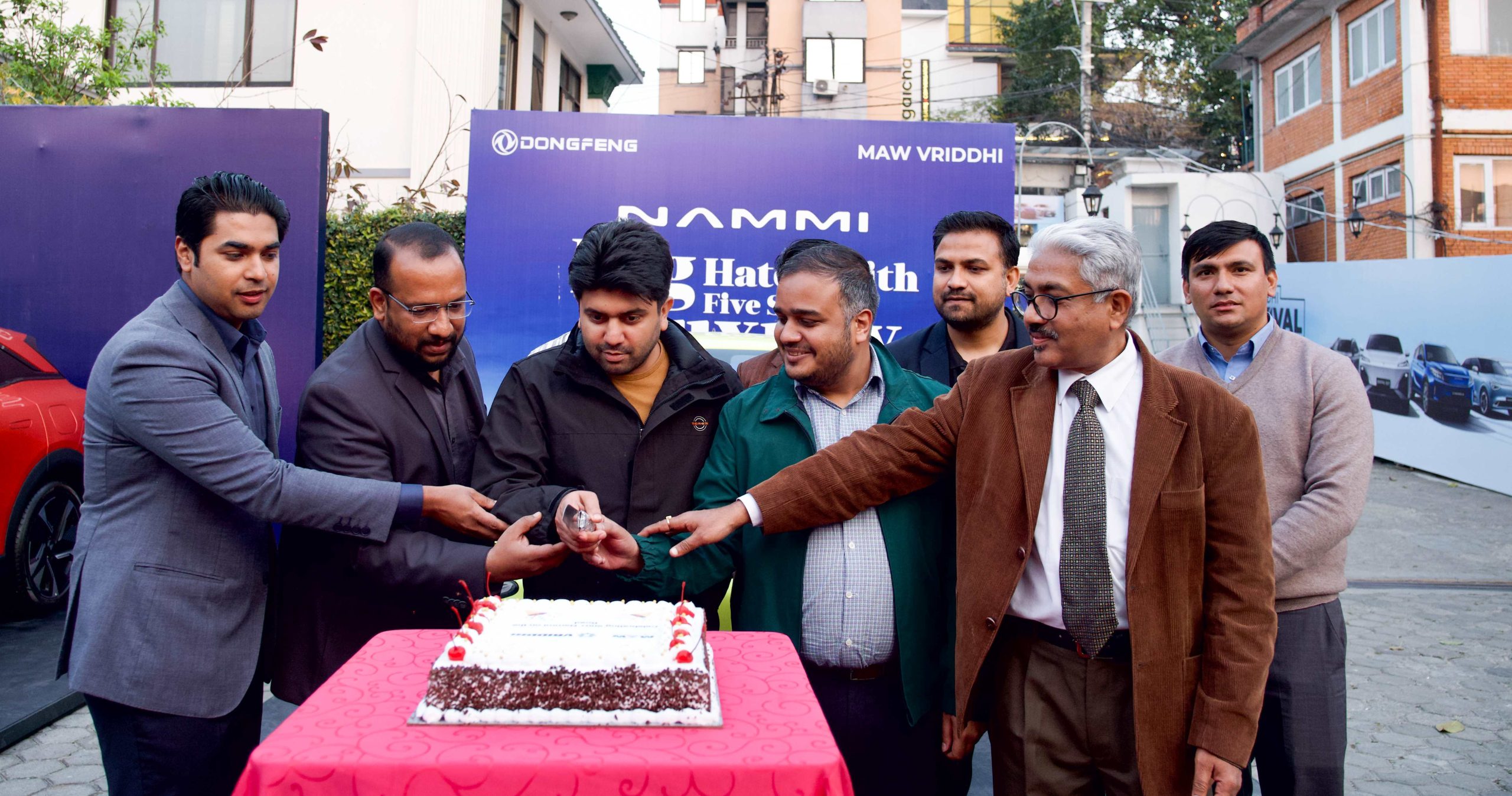 WhatsApp Image 2025-03-03 at 19.06.06_f6129a3d