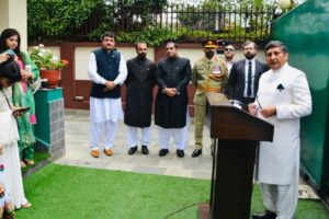 24e7a5c8-8ef4-47f1-b579-f044abba0fcb