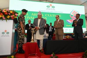 0-02-03-bc27bb12470e7cefa1ada1df91efed2bd5036c8103fdaa52c18a472cd280f8c5_22bee77b