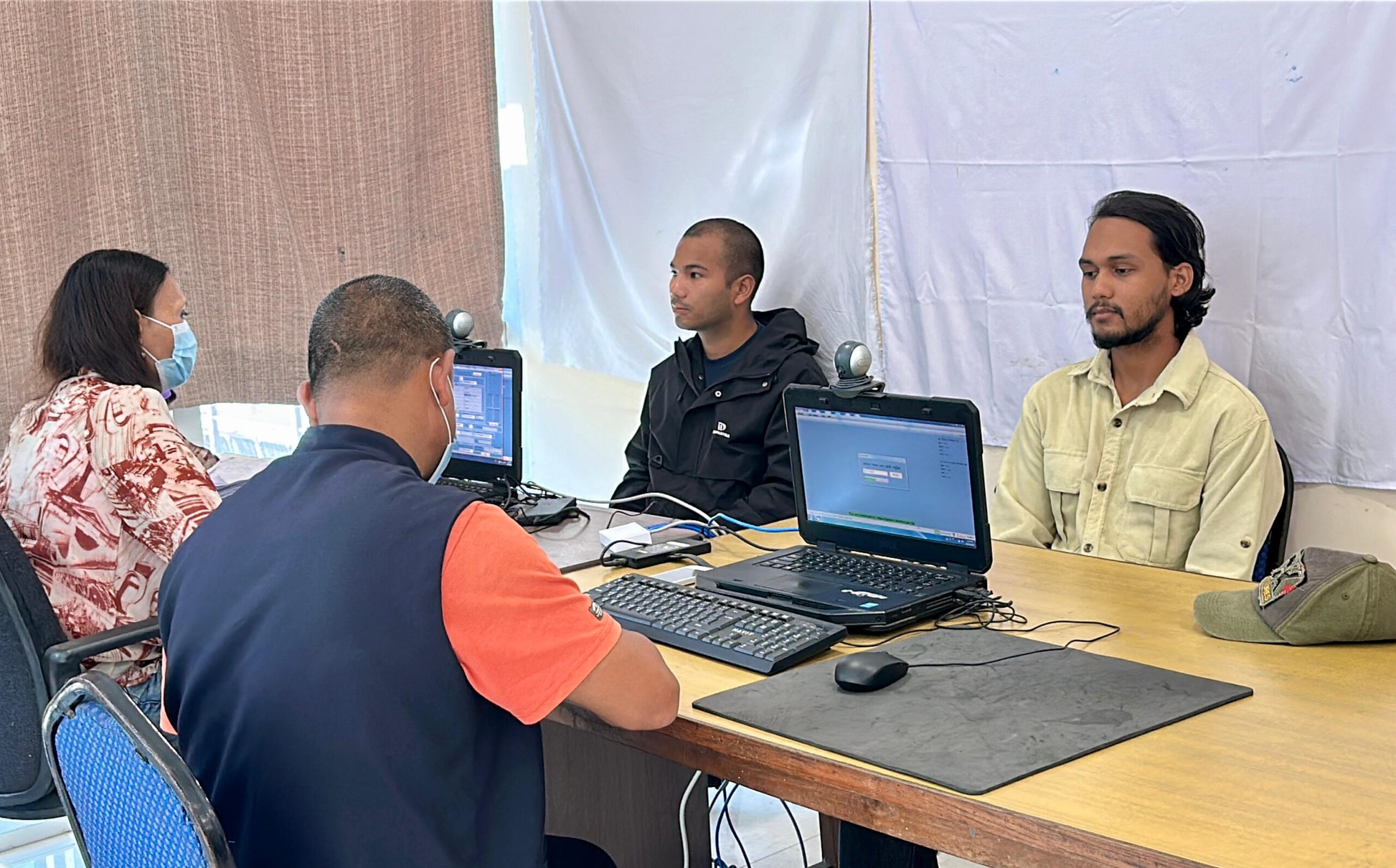 42ae539a-5e86-4dac-8f47-305cf986e80b