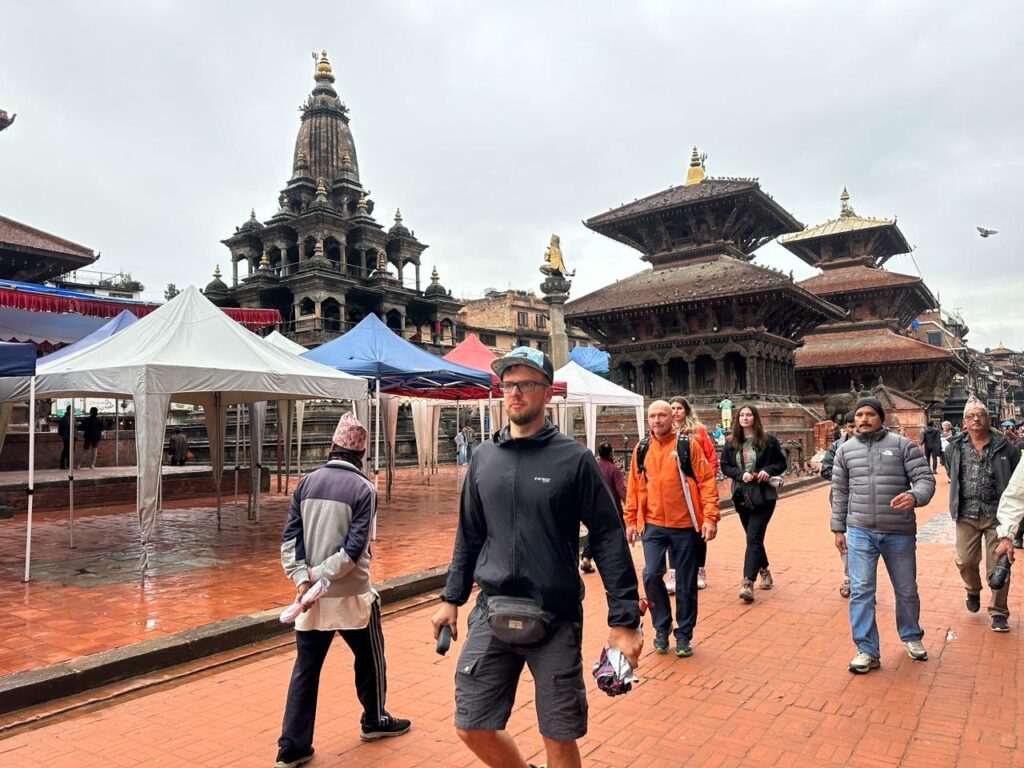 a498afbf f17f 4ada a49c bdba6028b215