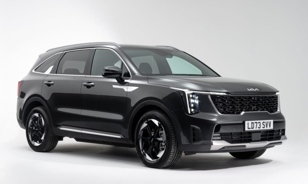 Kia Launches New Flagship Sorento in India at INR 27.99 Lakh